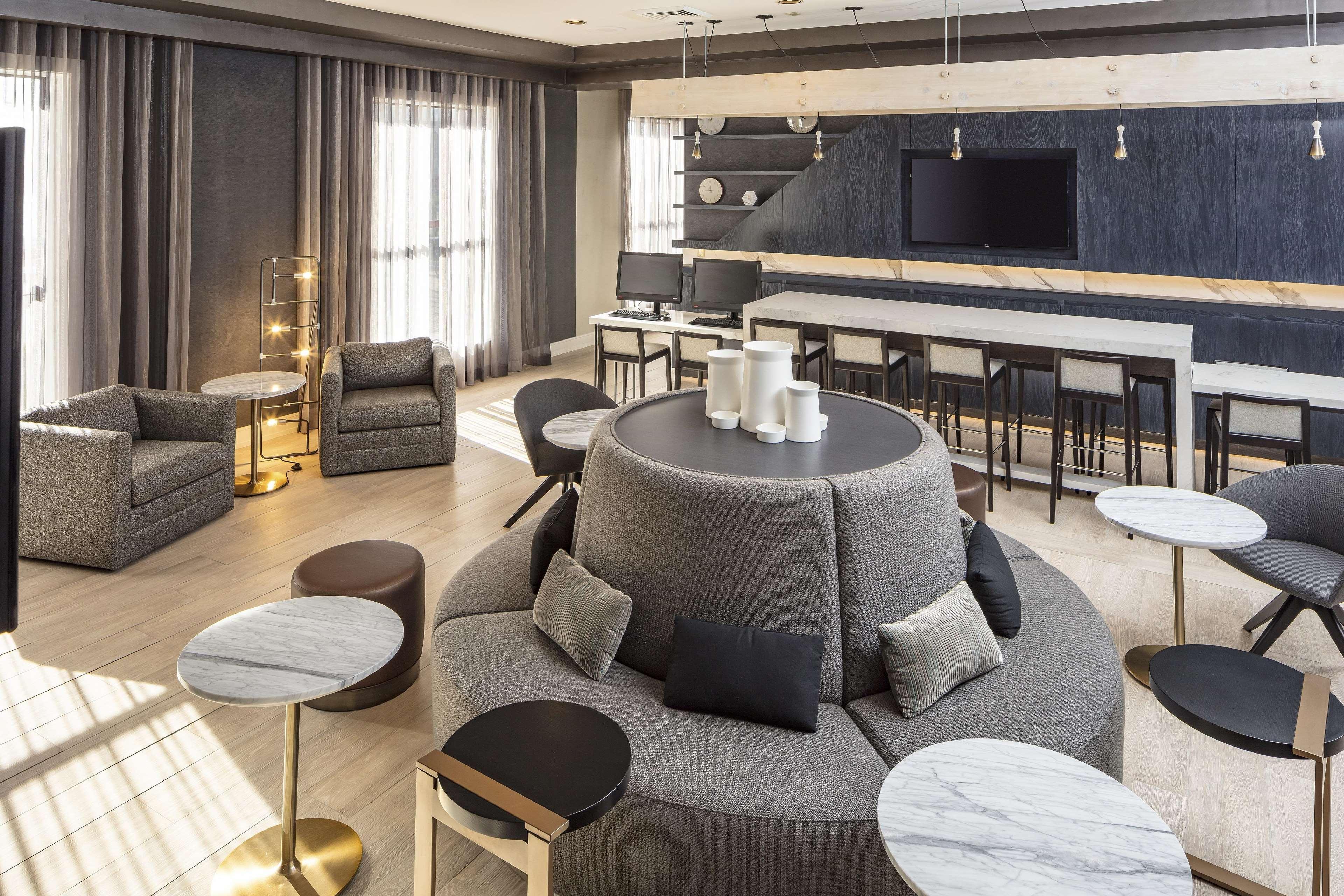 Doubletree By Hilton Boston Logan Airport Chelsea Hotel Interieur foto