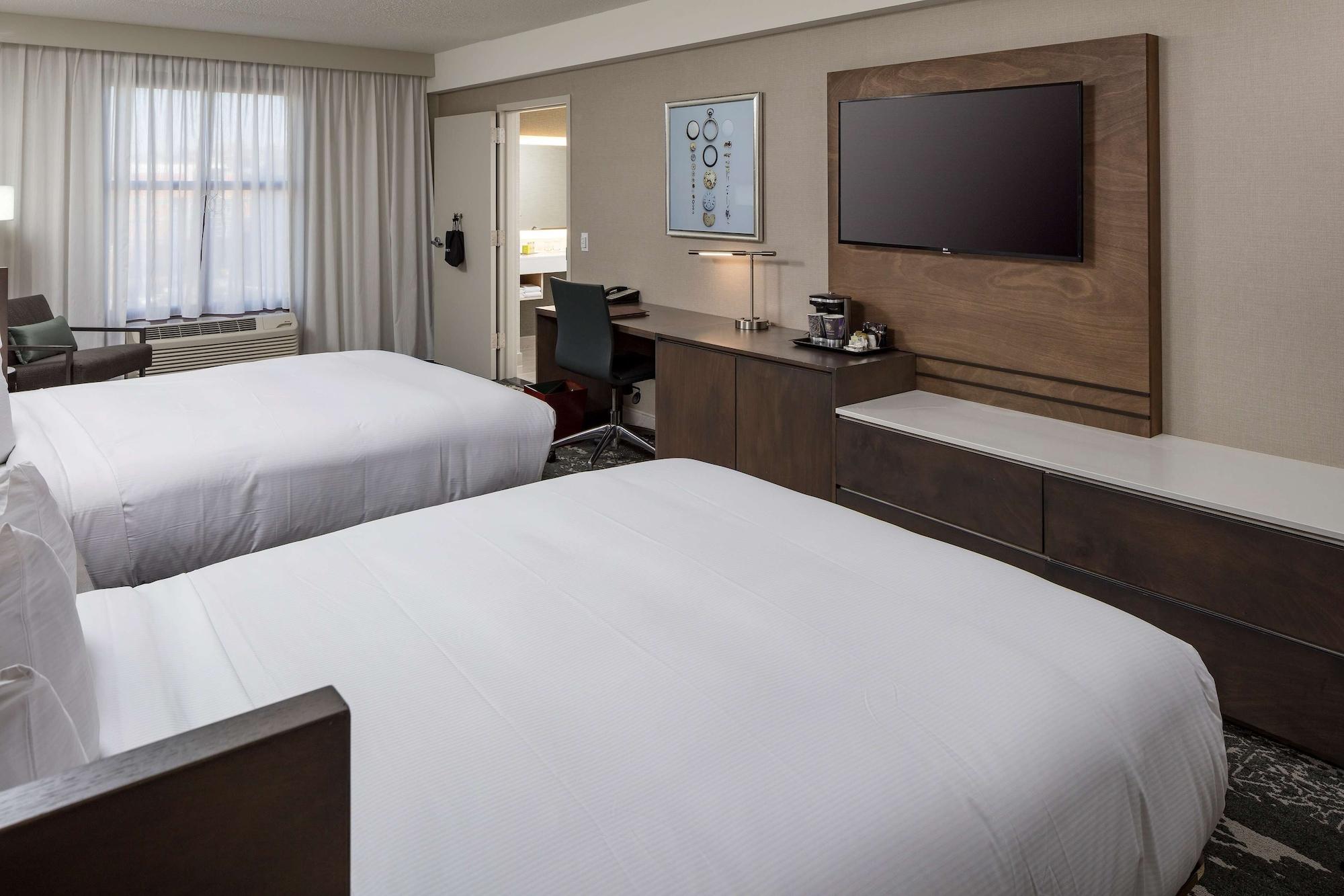 Doubletree By Hilton Boston Logan Airport Chelsea Hotel Buitenkant foto