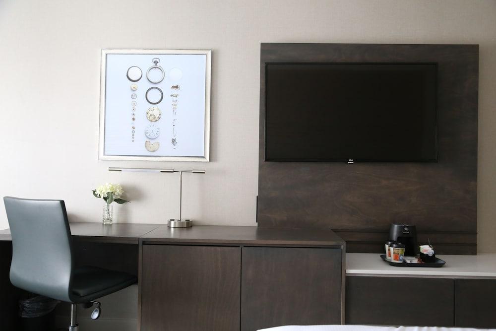 Doubletree By Hilton Boston Logan Airport Chelsea Hotel Buitenkant foto